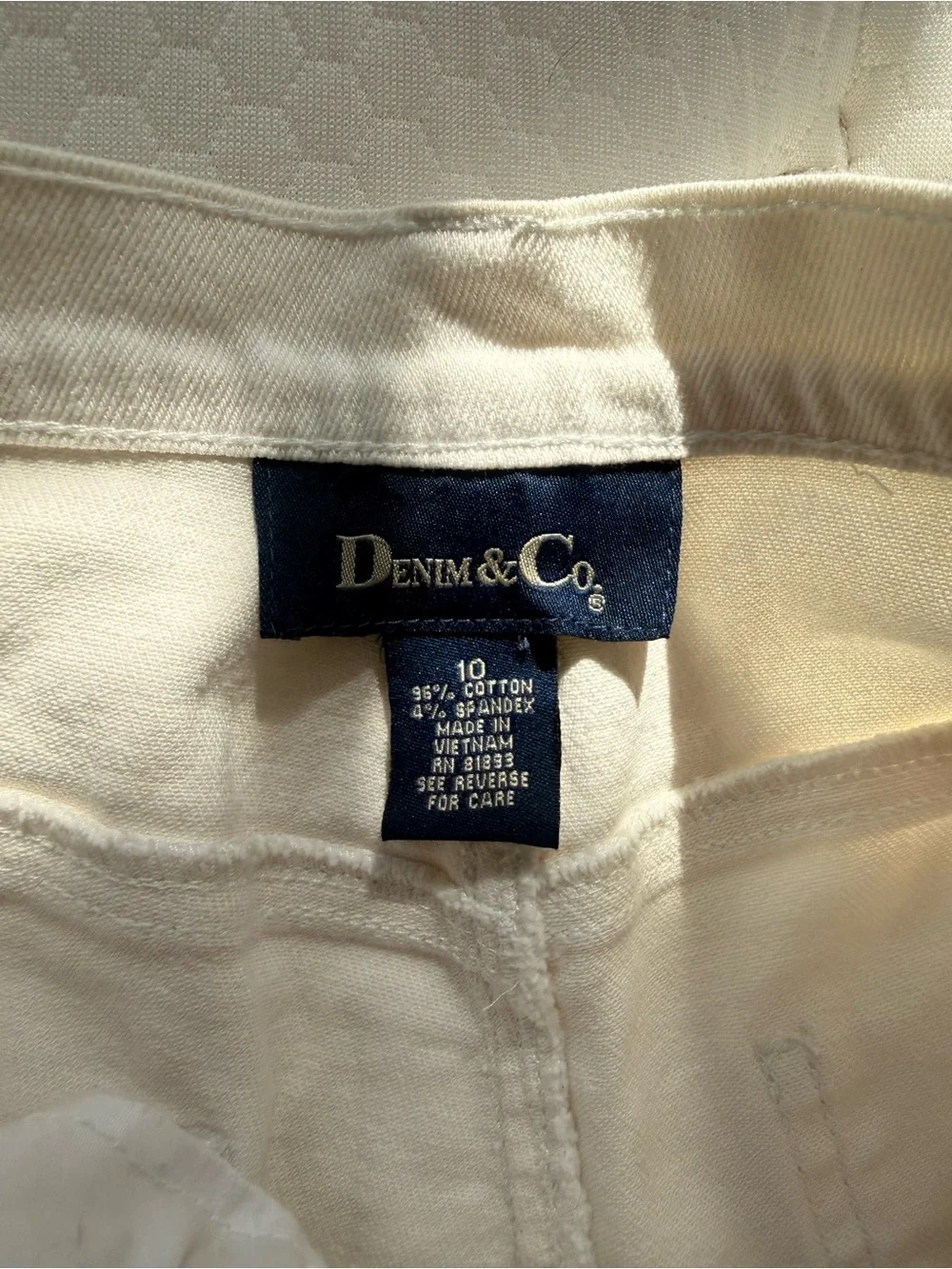 Denim&Co white High-Rise Women's Jeans - Picture 6 of 6